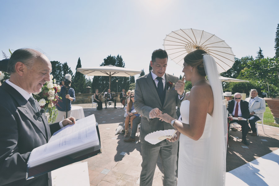 Vincigliata Castle, best wedding photographer, best venue, location, photo, matrimonio, fotografo, Firenze, Florence, luxury, exclusive, unique