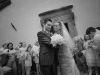 Il lancio del riso - Sposa e sposo - Fotografia di matrimonio