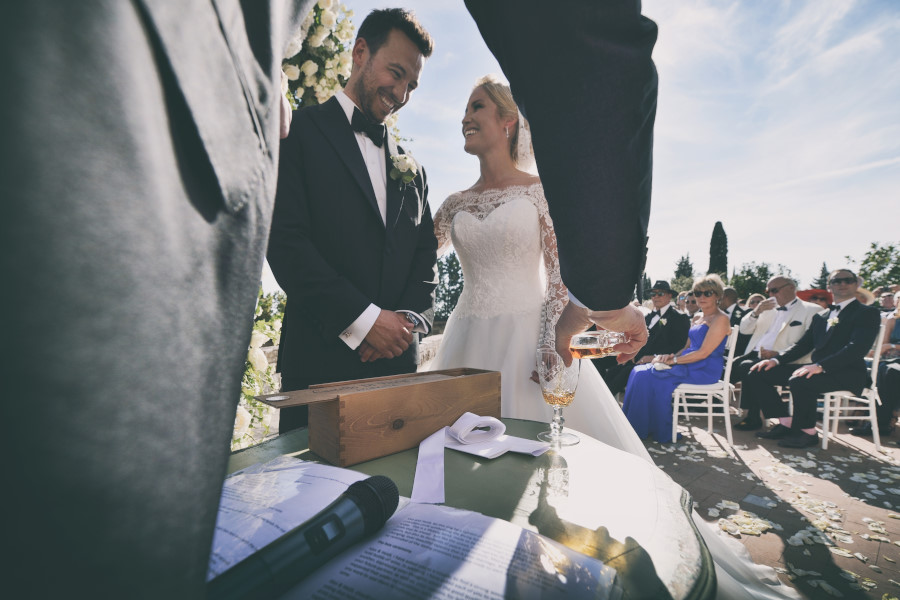 Matrimonio, Castello di Vincigliata, Wedding, Best Photographer, Firenze, Florence, Heidi, Sugababe, Luxury, Villa San Michele, Fiesole, ceremony, rings