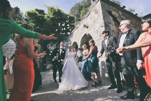 Matrimonio, Castello di Vincigliata, Wedding, Best Photographer, Firenze, Florence, Heidi, Sugababe, Luxury, Villa San Michele, Fiesole, ceremony, flowers arch