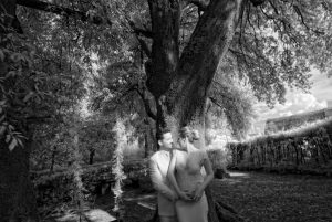Matrimonio, wedding, Villa Il Leccio, Firenze, Florence, Fotografo, Photographer, Toscana, Tuscany, bride and groom, infrared, kiss